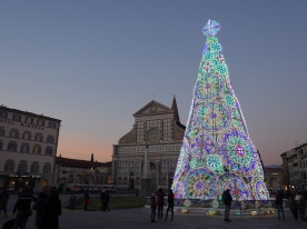 Lighted tree in Pzza. Santa Maria Novella